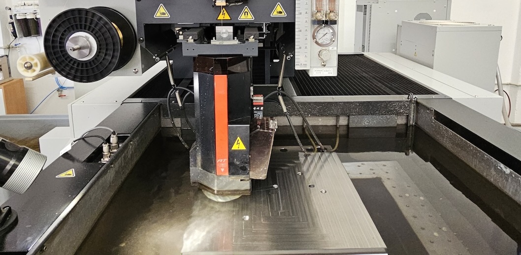 Elektroerozivní obrábění od Hoopedm